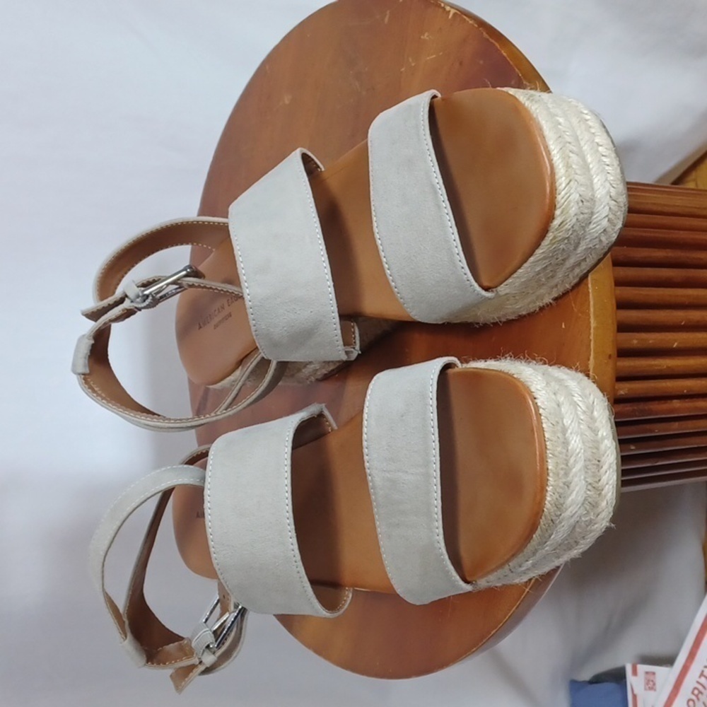 American eagle outfitters womens wedge sandals size 9m in great summer style